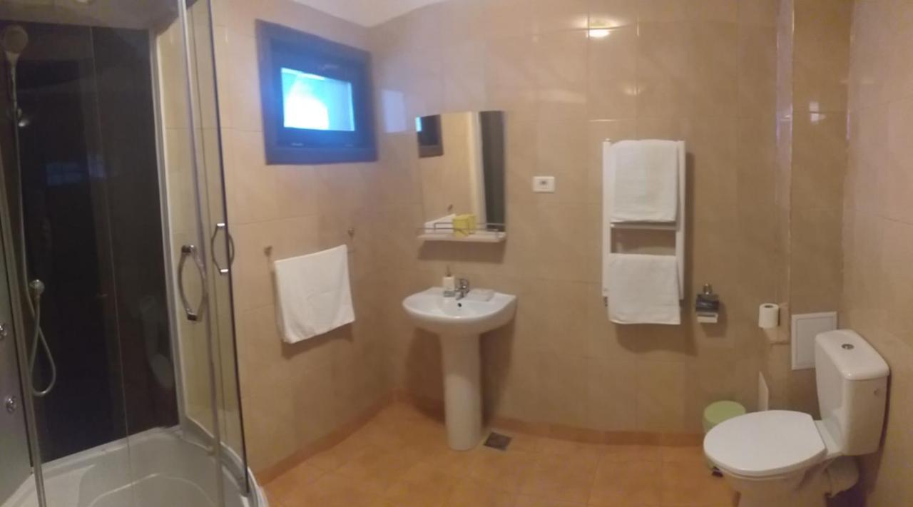 Dumbrava Soarelui Hotel Brassó Kültér fotó