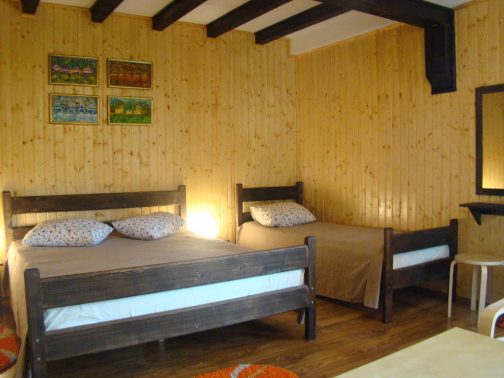 Dumbrava Soarelui Hotel Brassó Szoba fotó