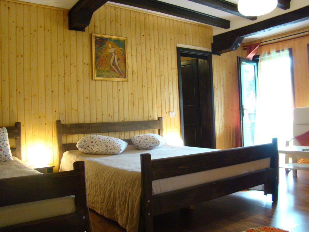 Dumbrava Soarelui Hotel Brassó Szoba fotó